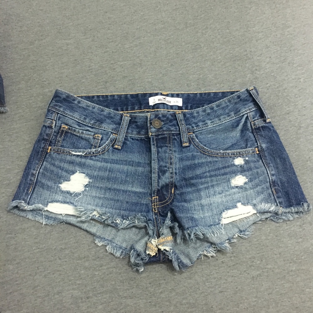 Hollister dark wash cutoff denim shorts